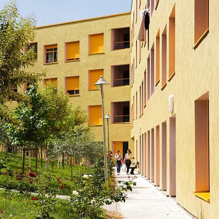 Comfy Studio At 'Mangalem21 Complex' Parking-Wifi-Ac-View Tirana Eksteriør billede